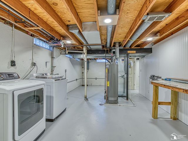 18153 Doncaster Court, Brownstown, MI 48193