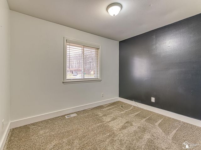 18153 Doncaster Court, Brownstown, MI 48193