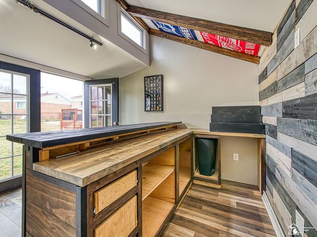 18153 Doncaster Court, Brownstown, MI 48193