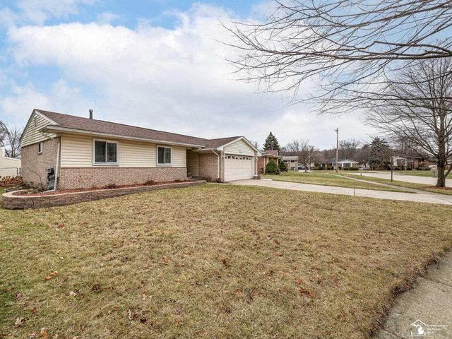 18153 Doncaster Court, Brownstown, MI 48193