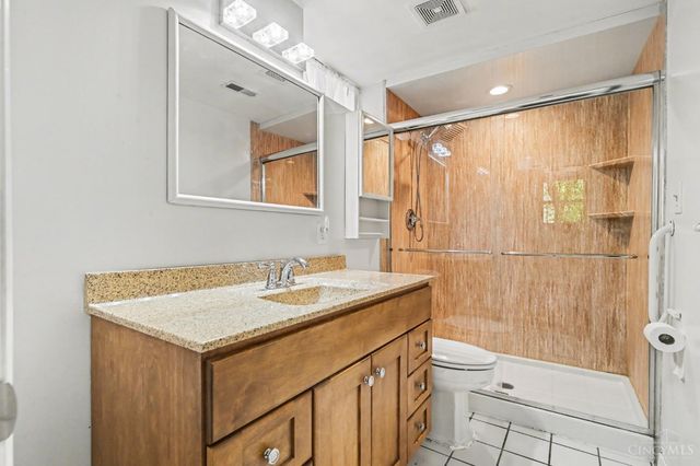 3583 Cooper Road, Blue Ash, OH 45241