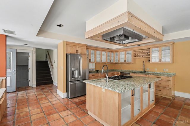 3583 Cooper Road, Blue Ash, OH 45241