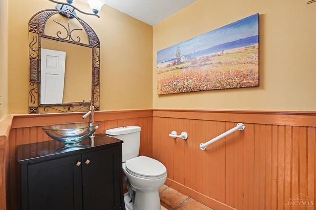 3583 Cooper Road, Blue Ash, OH 45241