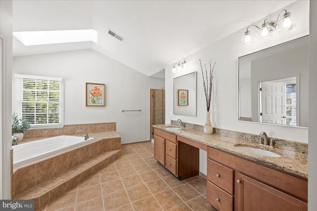 20338 FISHERS ISLAND CT, Ashburn, VA 20147