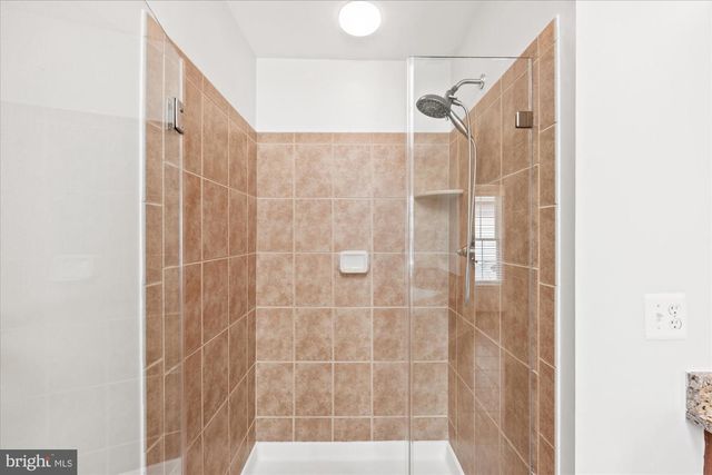 20338 FISHERS ISLAND CT, Ashburn, VA 20147