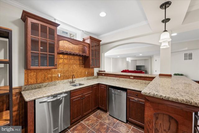 20338 FISHERS ISLAND CT, Ashburn, VA 20147