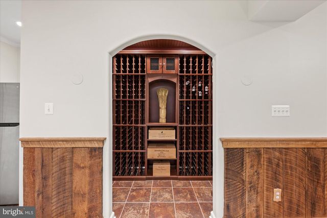 20338 FISHERS ISLAND CT, Ashburn, VA 20147