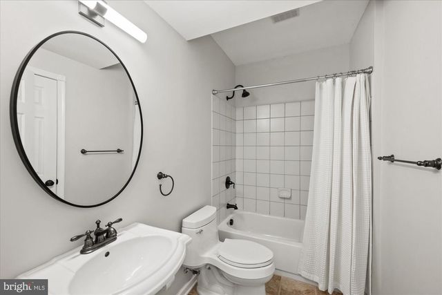 20338 FISHERS ISLAND CT, Ashburn, VA 20147