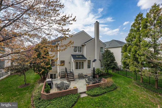 20338 FISHERS ISLAND CT, Ashburn, VA 20147