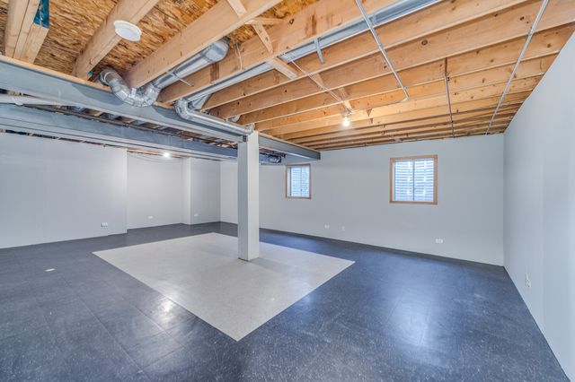 153 Treehouse Road, Matteson, IL 60443