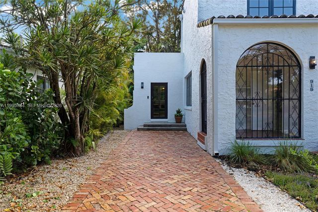 919 Lisbon St, Coral Gables, FL 33134