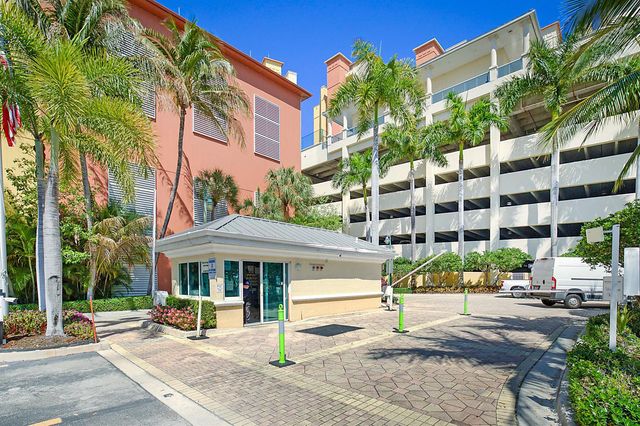2640 Lake Shore Drive 1416, Riviera Beach, FL 33404