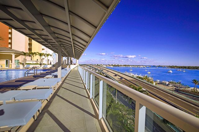 2640 Lake Shore Drive 1416, Riviera Beach, FL 33404