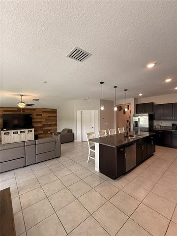 146 RAIN BERRY AVENUE, Ruskin, FL 33570