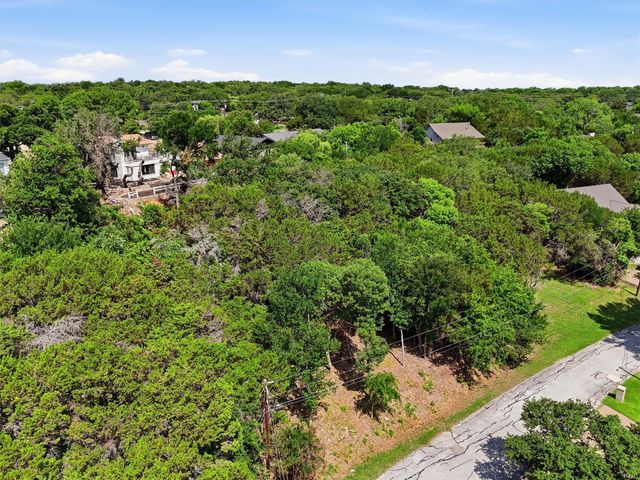 5036 Santa Elena Court, De Cordova, TX 76049