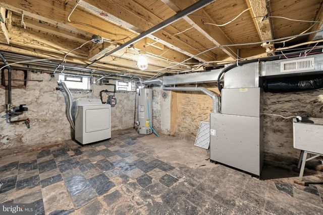 842 ALMOND ST, Philadelphia, PA 19125