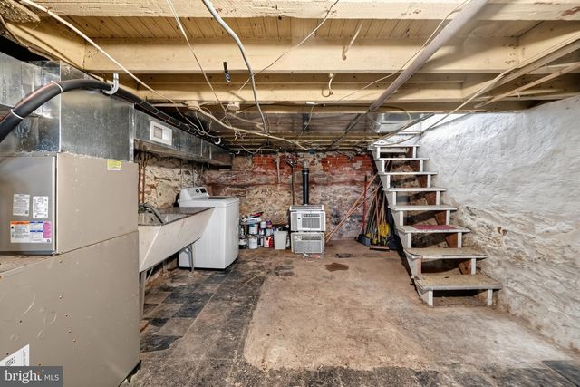 842 ALMOND ST, Philadelphia, PA 19125