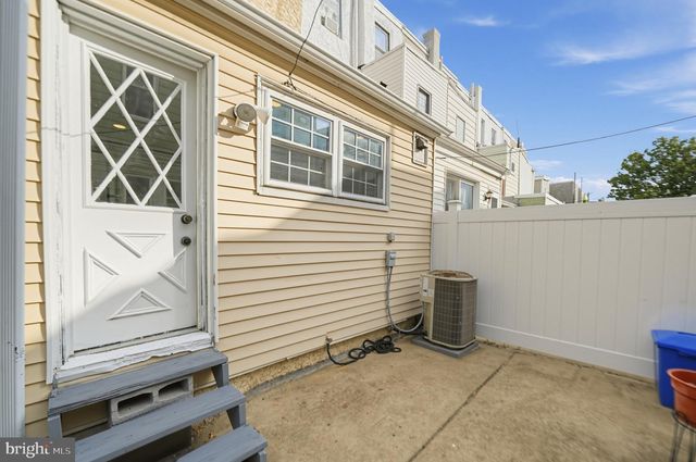 842 ALMOND ST, Philadelphia, PA 19125