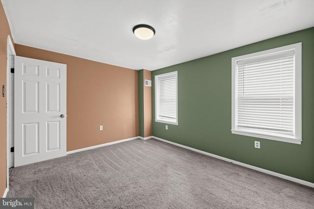 842 ALMOND ST, Philadelphia, PA 19125