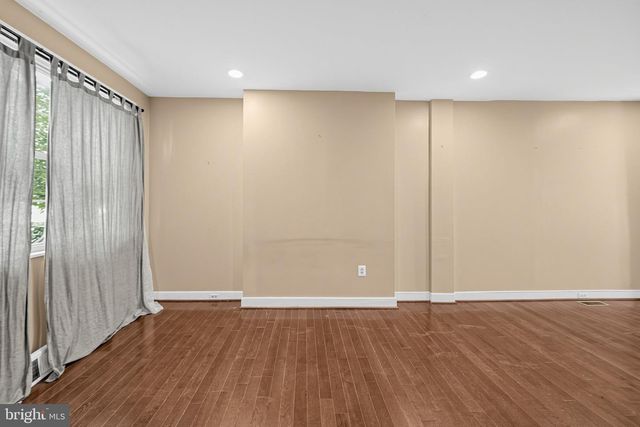 842 ALMOND ST, Philadelphia, PA 19125