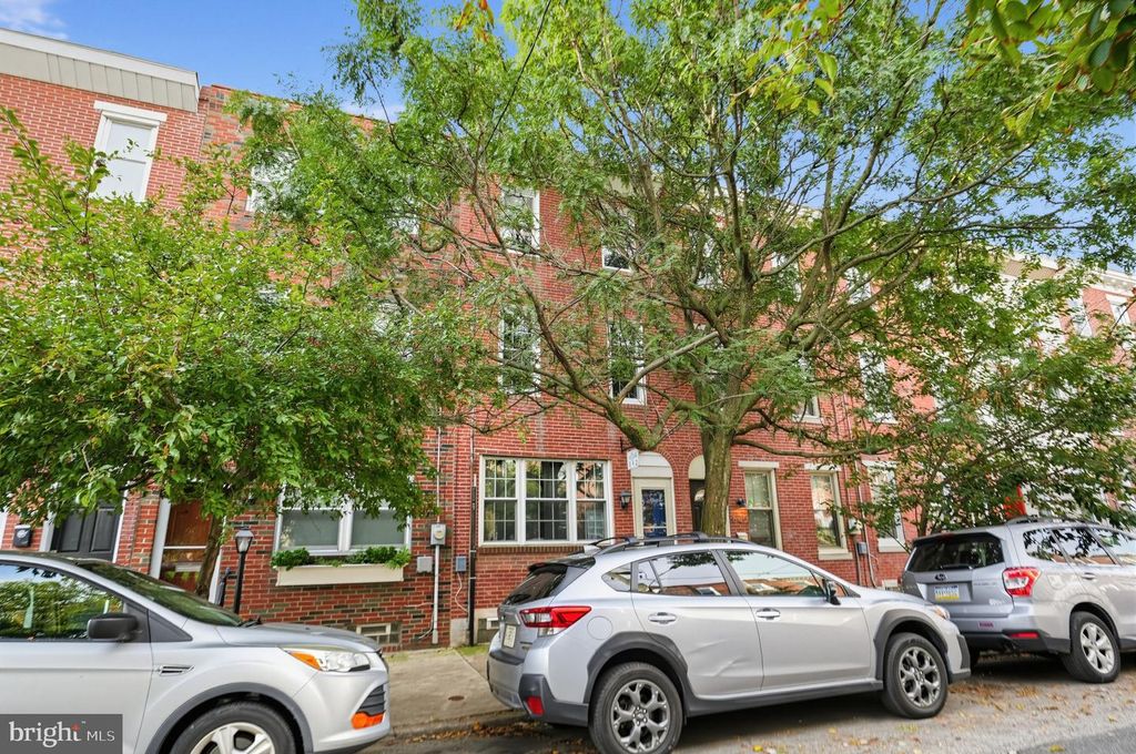 842 ALMOND ST, Philadelphia, PA 19125
