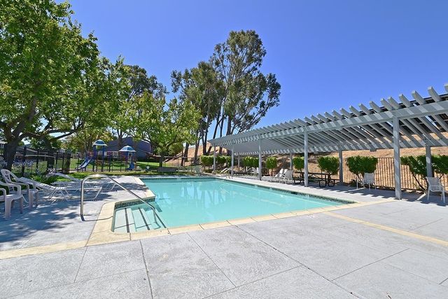 1031 Spring Valley CMN, Livermore, CA 94551