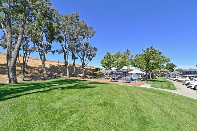 1031 Spring Valley CMN, Livermore, CA 94551