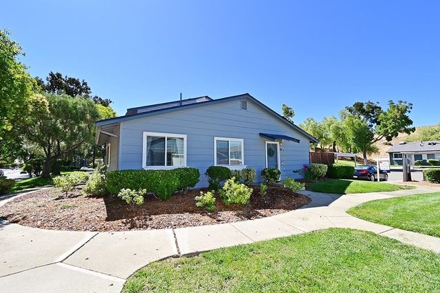 1031 Spring Valley CMN, Livermore, CA 94551