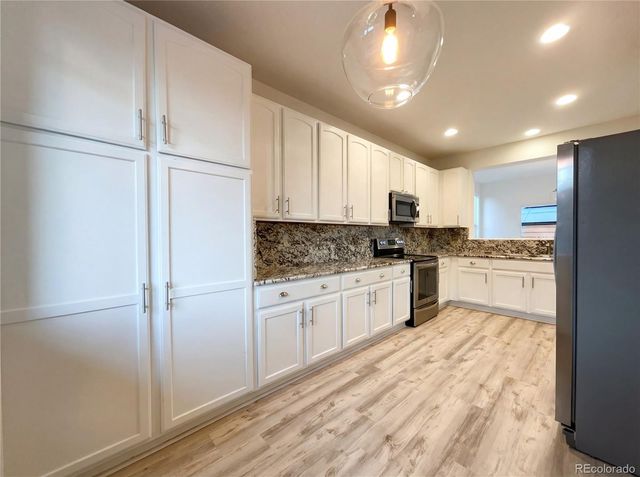 10468 Olathe Way, Commerce City, CO 80022