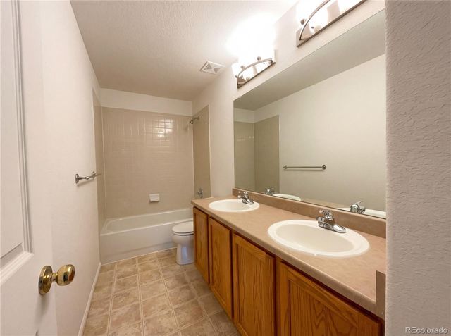 10468 Olathe Way, Commerce City, CO 80022