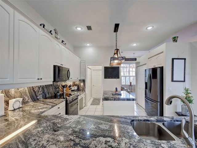 311 WILD PINE WAY, Venice, FL 34292