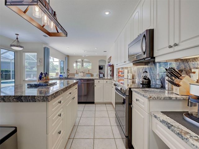 311 WILD PINE WAY, Venice, FL 34292