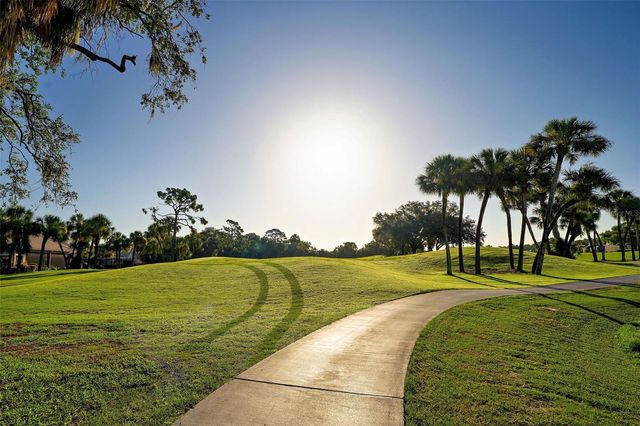 311 WILD PINE WAY, Venice, FL 34292