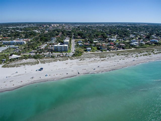 311 WILD PINE WAY, Venice, FL 34292