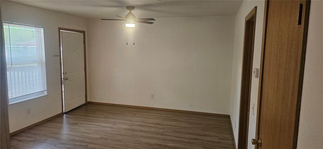 1959 Razorback Road 4, Fayetteville, AR 72701