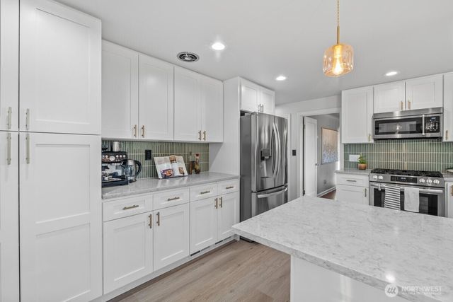 422 Crown Drive, Everett, WA 98203