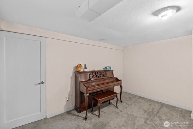 422 Crown Drive, Everett, WA 98203