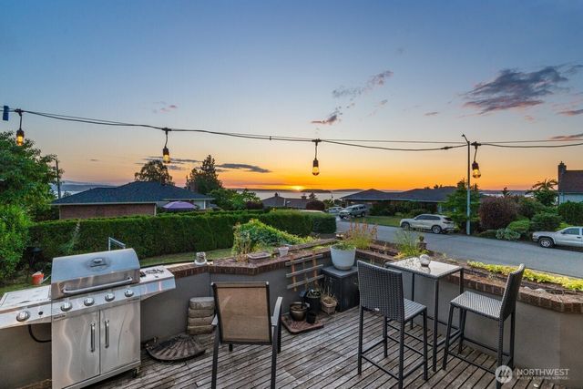 422 Crown Drive, Everett, WA 98203