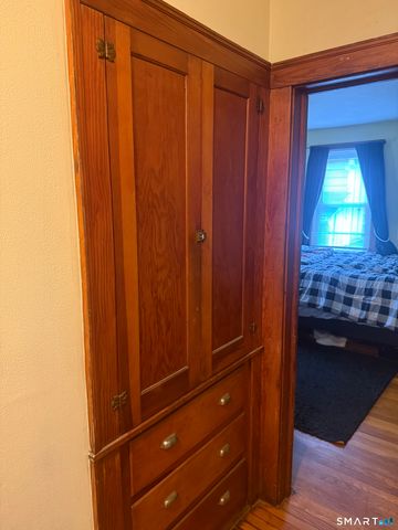 110 Oneco Street, Norwich, CT 06360