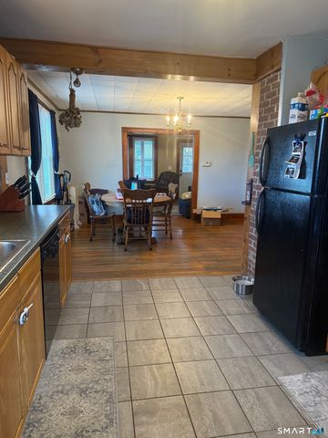 110 Oneco Street, Norwich, CT 06360