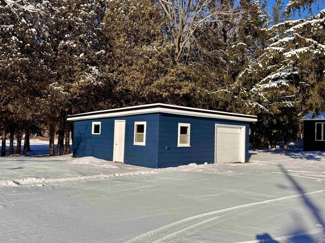 W8556 STATE HIGHWAY 64, Pound, WI 54161
