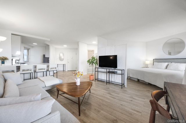 5900 Arlington Avenue 10R, Bronx, NY 10471