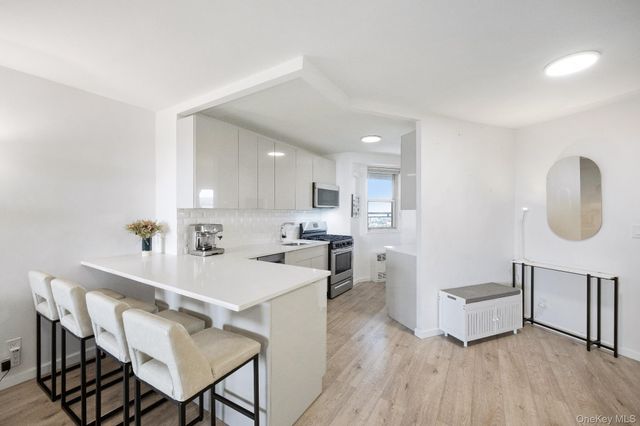 5900 Arlington Avenue 10R, Bronx, NY 10471