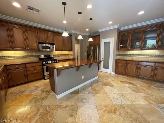 9359 Oxbow Lake Avenue, Las Vegas, NV 89149