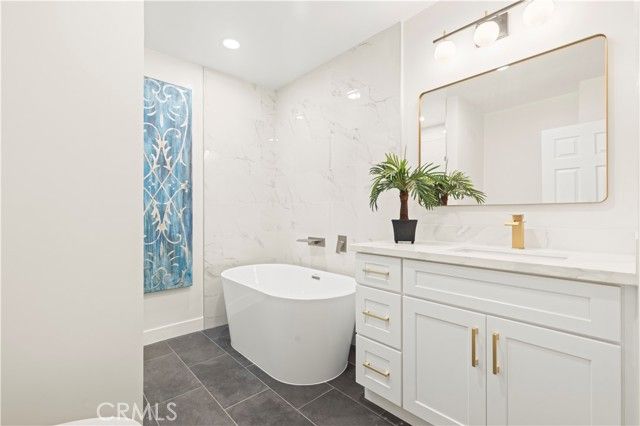 1028 Olmsted, Glendale, CA 91202