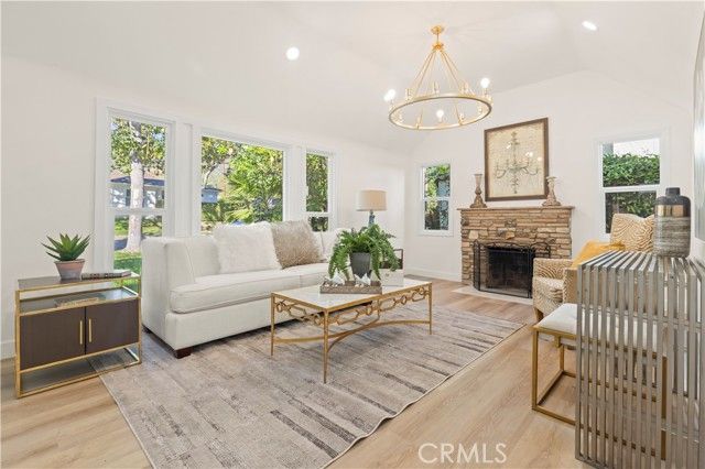 1028 Olmsted, Glendale, CA 91202