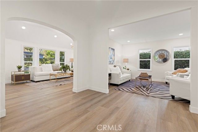 1028 Olmsted, Glendale, CA 91202