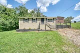 88 Quinland Lake Rd, Cookeville, TN 38506