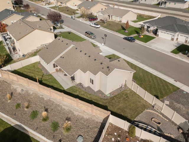 5704 Belmont Dr, Pasco, WA 99301