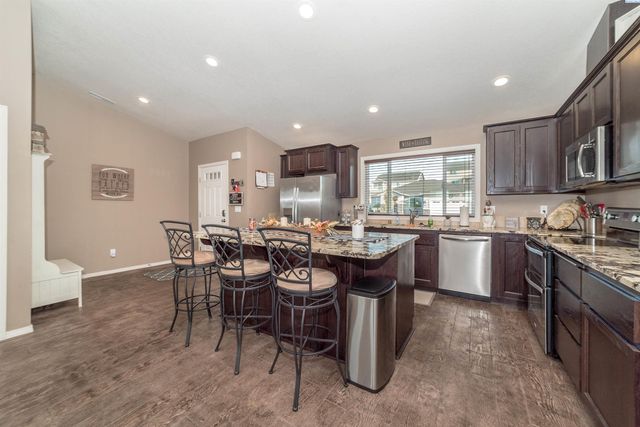 5704 Belmont Dr, Pasco, WA 99301